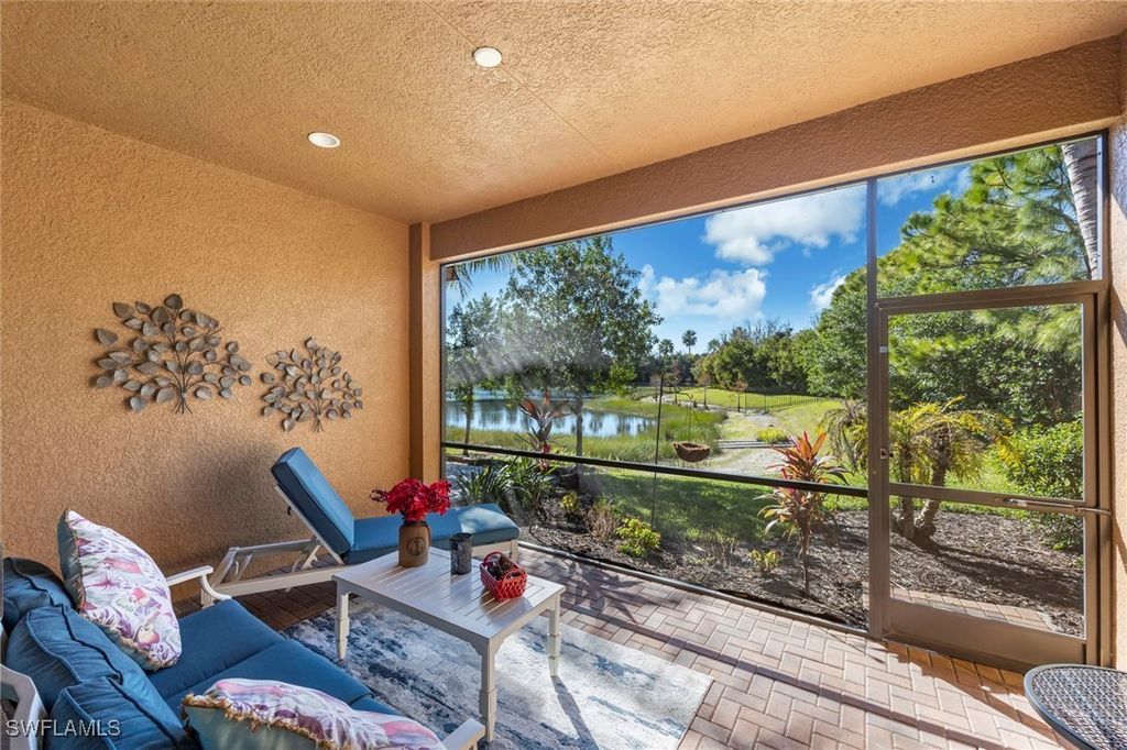 13315 Silktail Dr, Naples