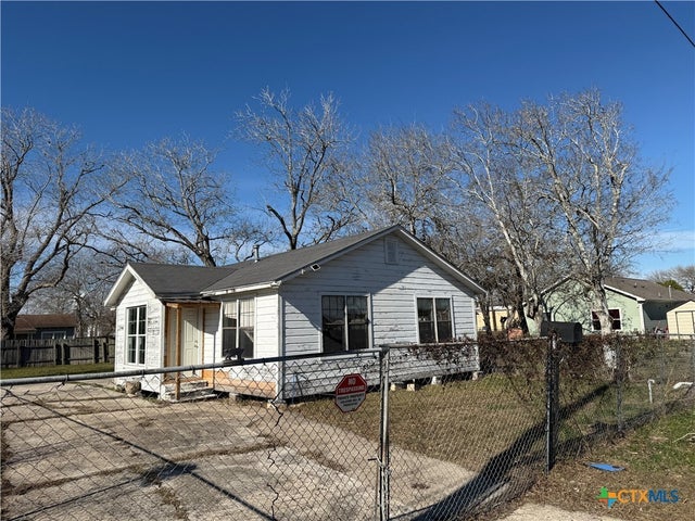 731 W Live Oak Street, Port Lavaca