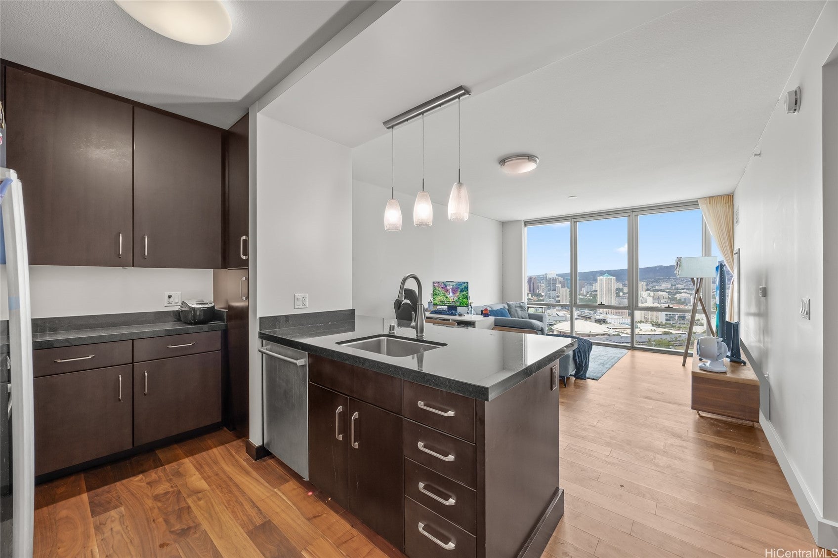 Photo of Listing #202601970