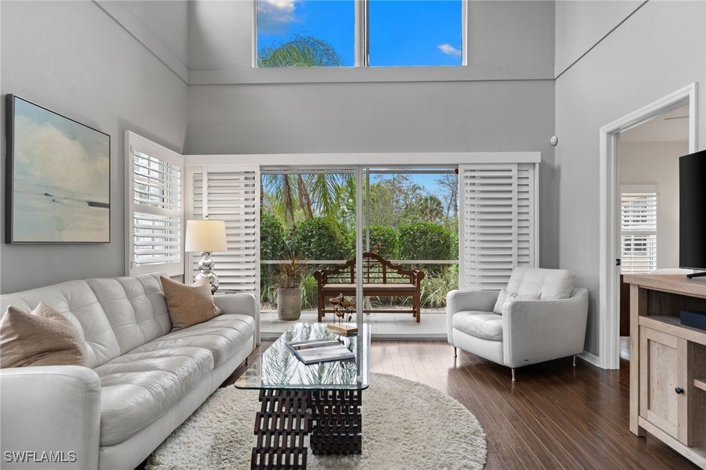 4455 Botanical Pl Cir 101, Naples