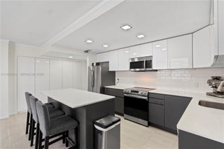 Photo of Listing #A11956602