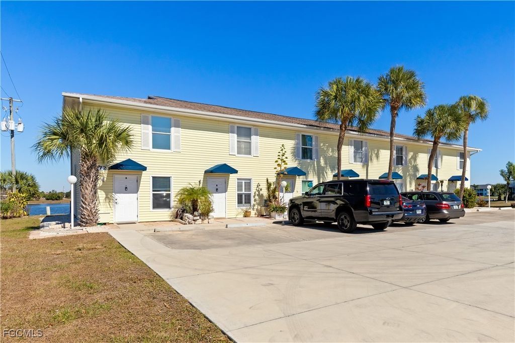 26272 Rampart Blvd 102, PUNTA GORDA