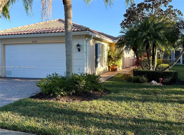 Photo of Listing #A11956399