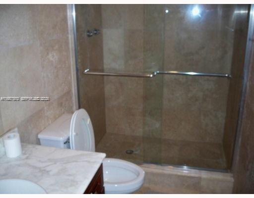 3 of 5 - 19390 Collins Ave 1220, Sunny Isles Beach, FL