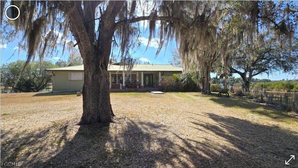 1209 County Rd 78, Labelle