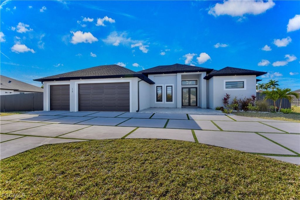 18 Nelson Rd N, CAPE CORAL