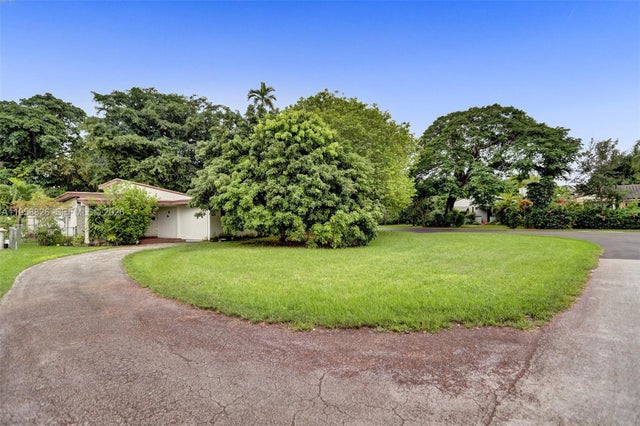 3255 Sw 60th Ave, Miami