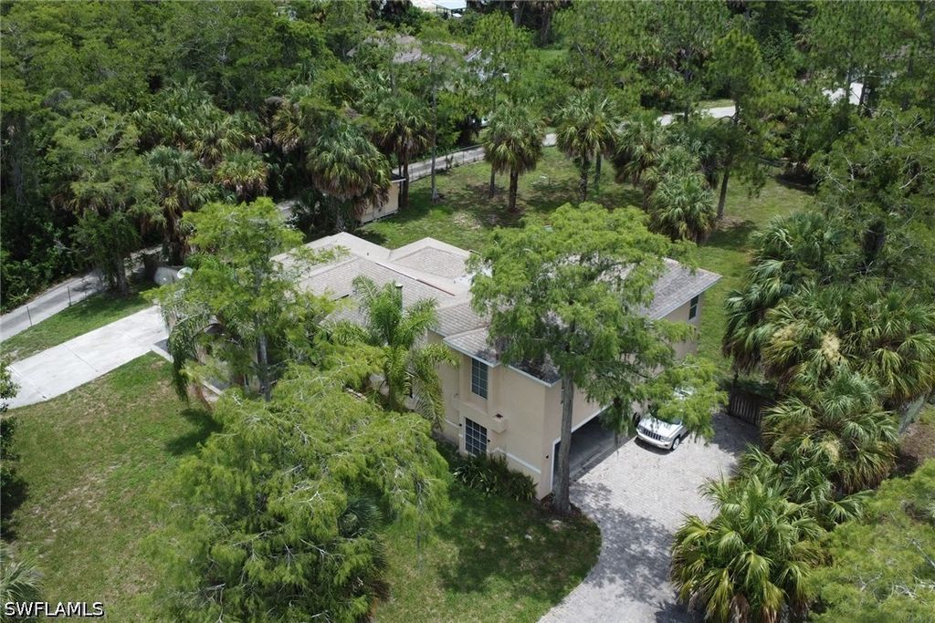 160 19th St Sw, Naples