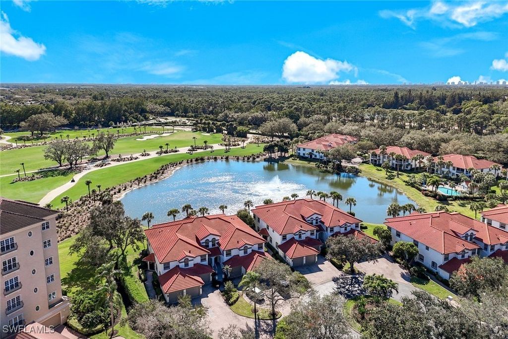 610 Laguna Royale Blvd 1001, Naples