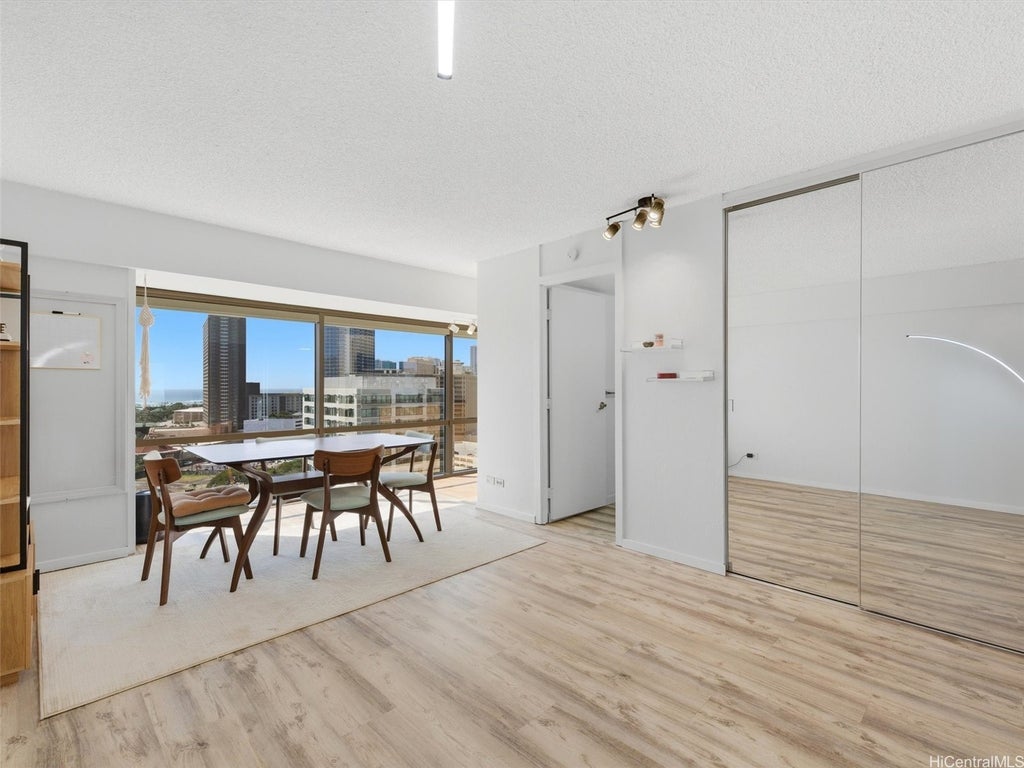 (unit #1903) 1750 Kalakaua Avenue, Honolulu