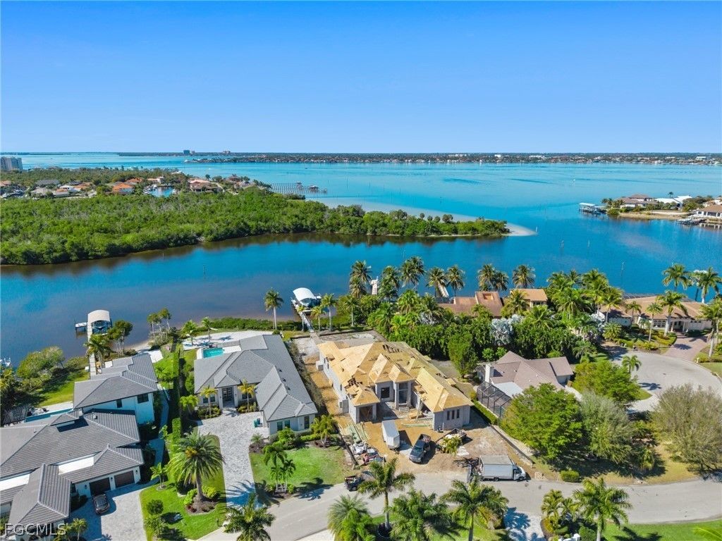 6901 Deep Lagoon Ln, Fort Myers