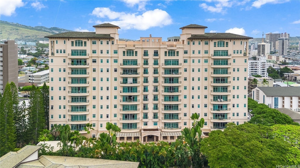 (unit #9) 1740 S Beretania Street, Honolulu