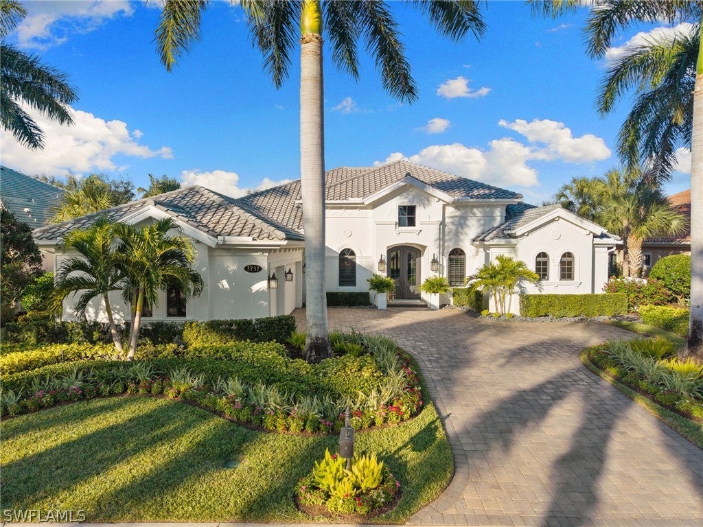 3737 Mahogany Bend Dr, Naples