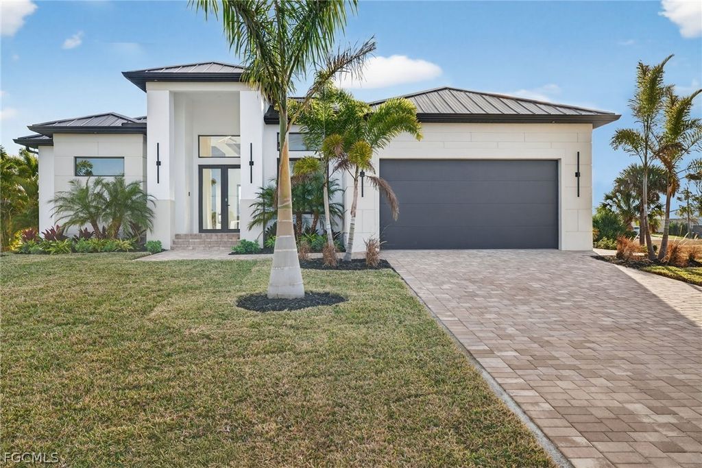 16340 Cape Horn Blvd, Punta Gorda