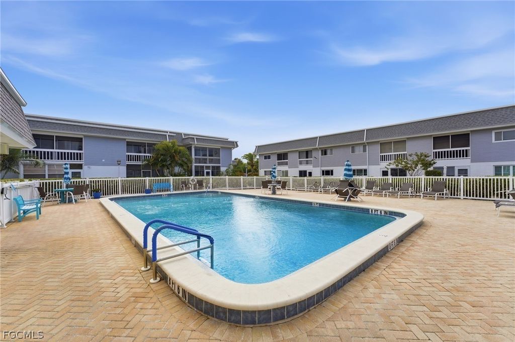 22375 Edgewater Dr 205, PUNTA GORDA