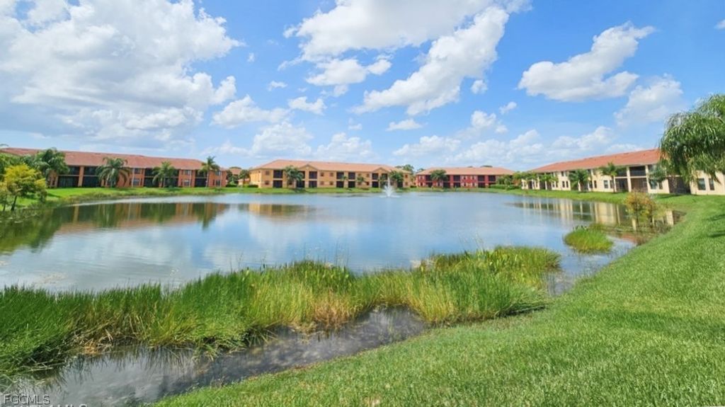 13730 Julias Way 726, FORT MYERS