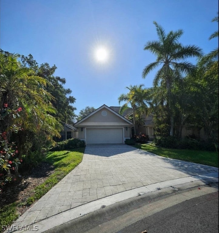 20147 Cheetah Ln, Estero