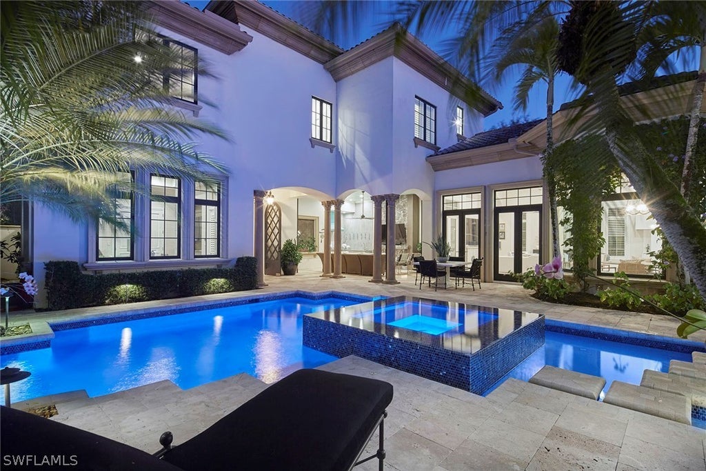 15251 Medici Way, Naples