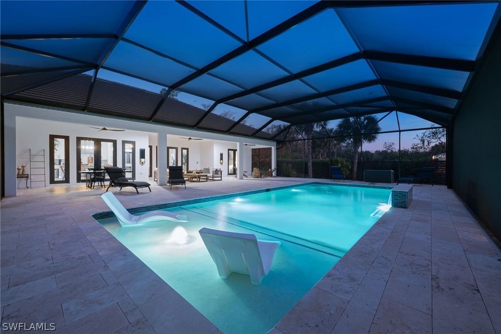 12 35th Ave Nw, Naples