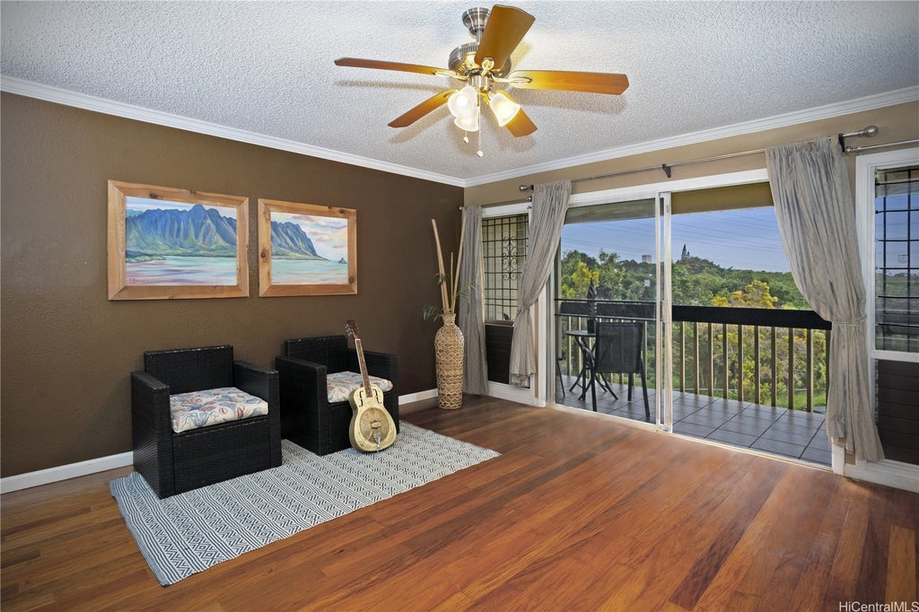 (unit #92) 98-1066 Komo Mai Drive, Aiea