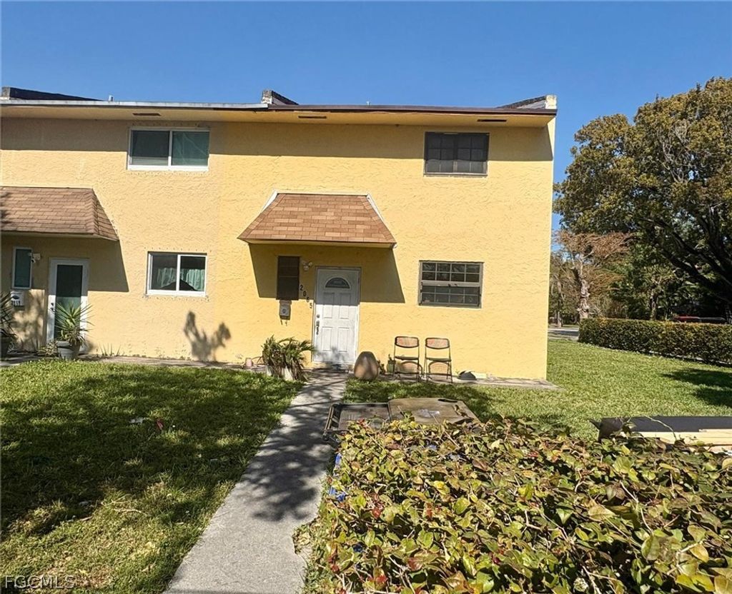 2065 Ne 139th St, North Miami Beach