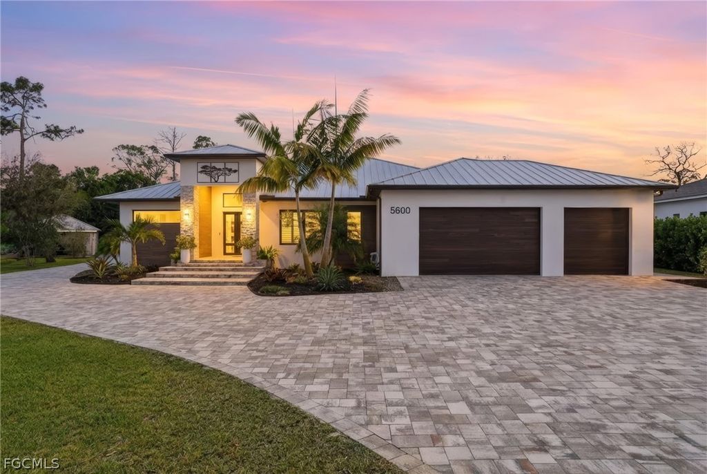 5600 Briarcliff Rd, Fort Myers