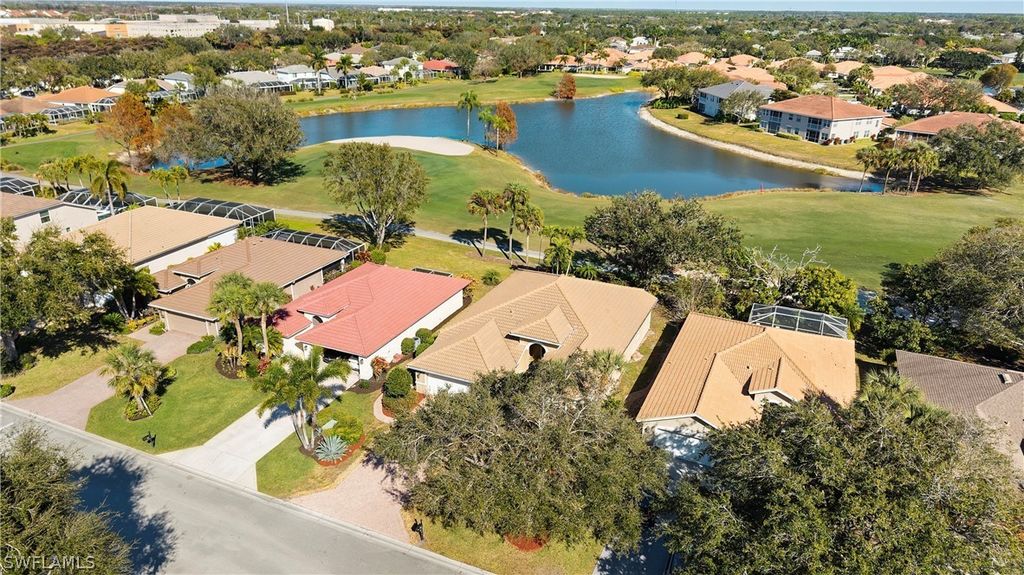 2237 Heritage Greens Dr, NAPLES