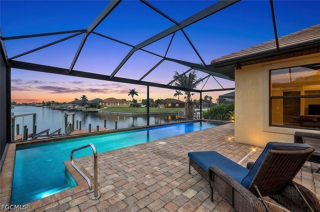 2724 Gleason Pkwy, CAPE CORAL