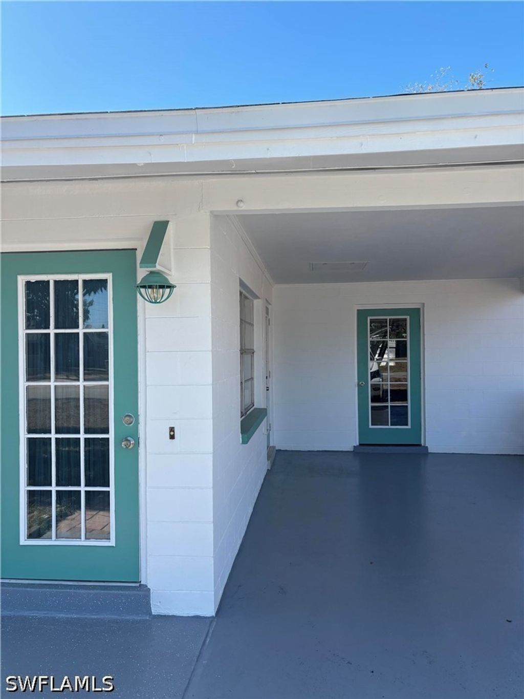 18566 Dogwood Rd, Fort Myers