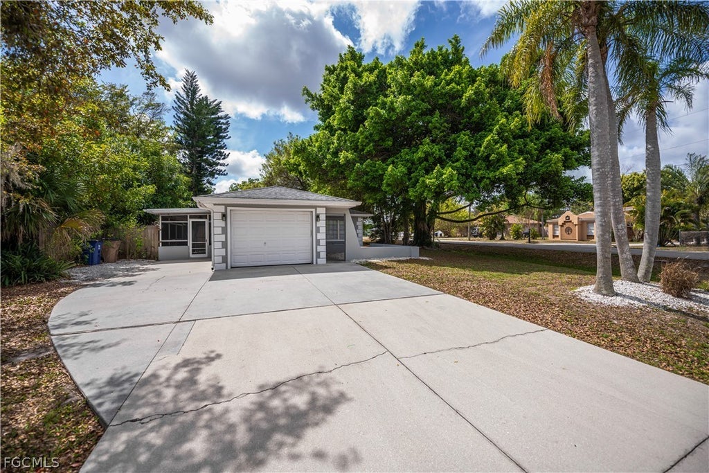 13201 Fourth St, Fort Myers