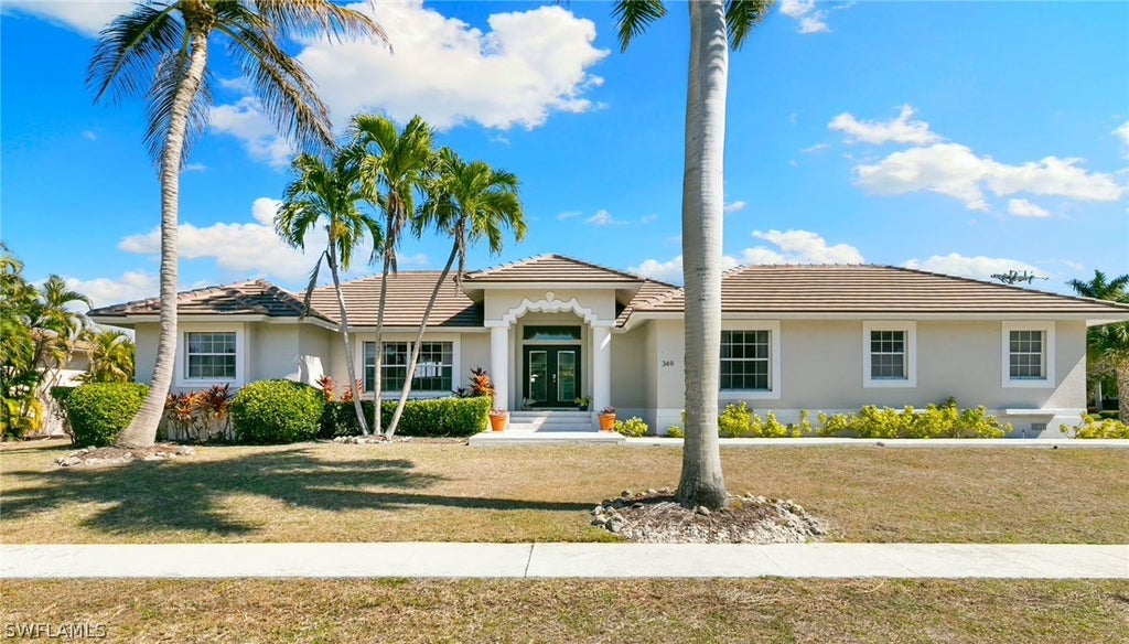 349 Lamplighter Dr, Marco Island