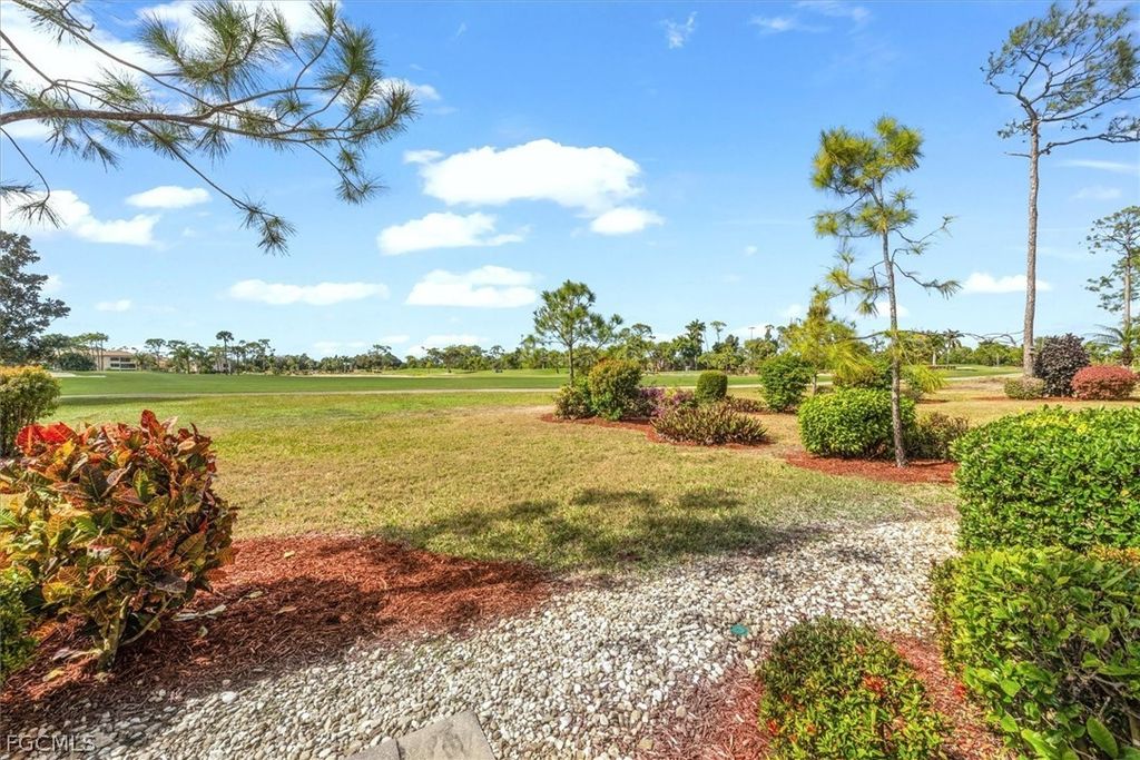 5825 Trlwinds Dr 414, Fort Myers