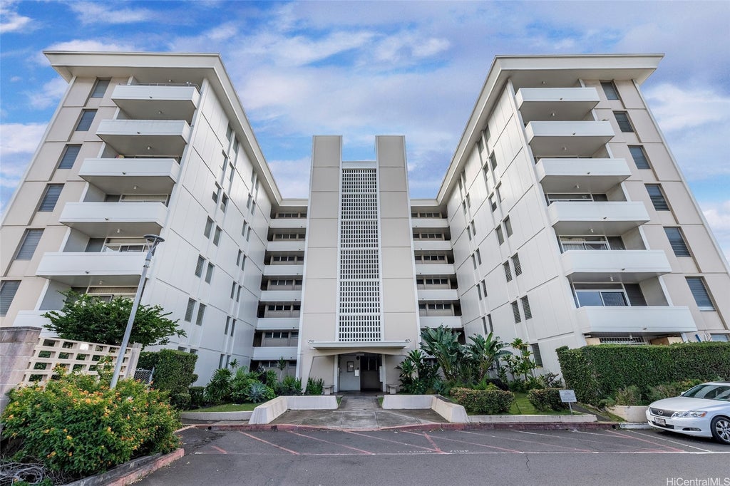 (unit #303) 1026 Kalo Place, Honolulu