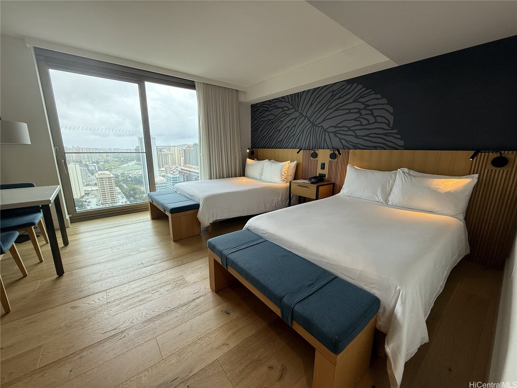 (unit #3608) 1390 Kapiolani Boulevard, Honolulu