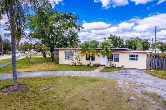 6101 Flagler St, Hollywood