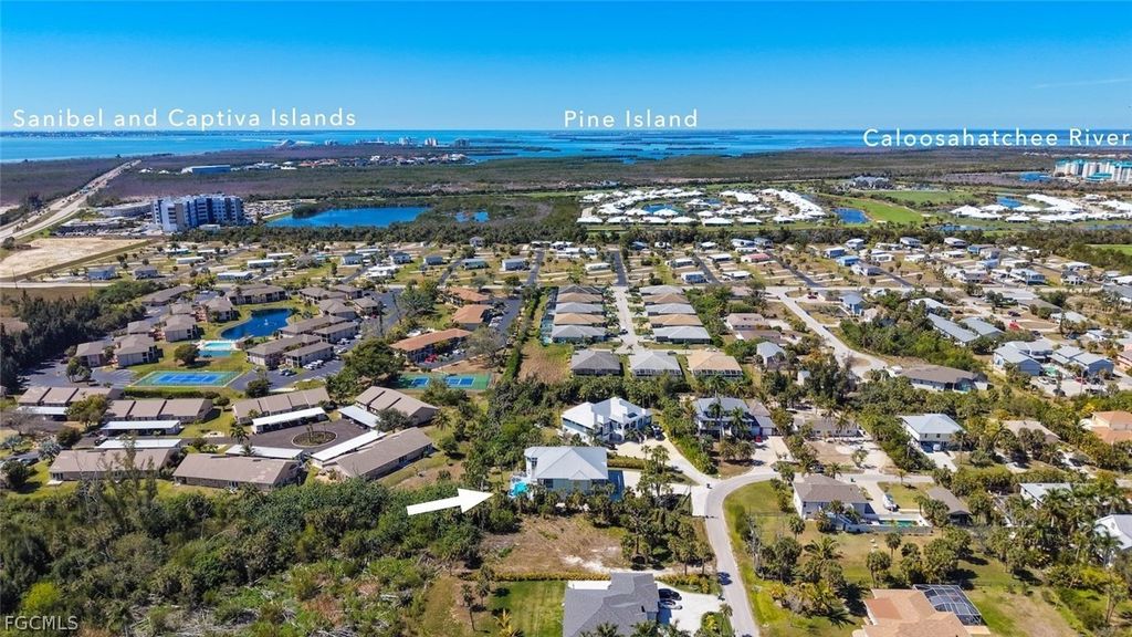 13411 Electron Dr, Fort Myers