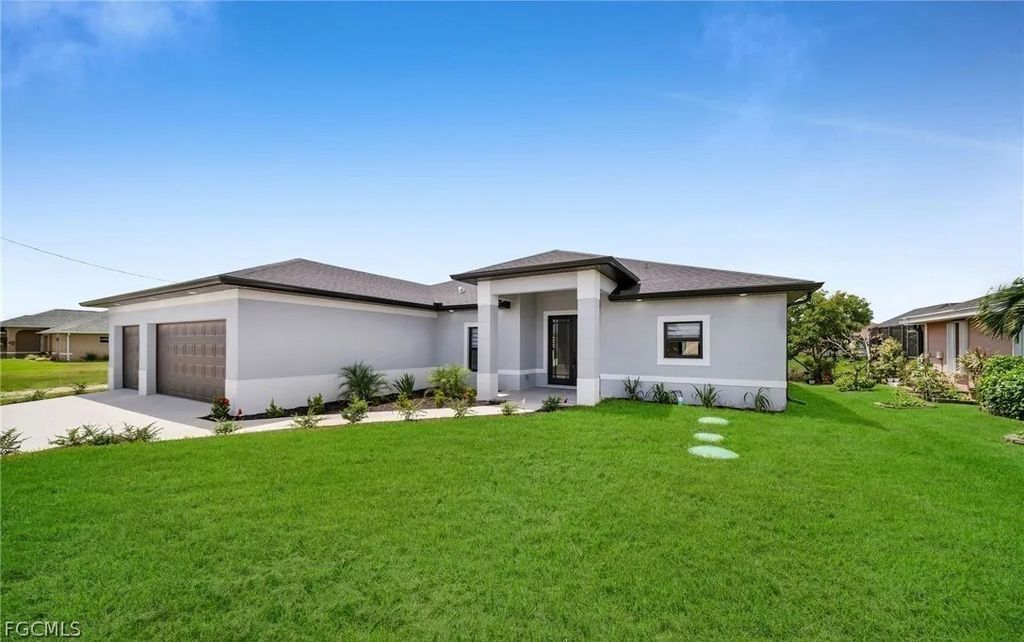 1306 Ne 9th Ave, CAPE CORAL