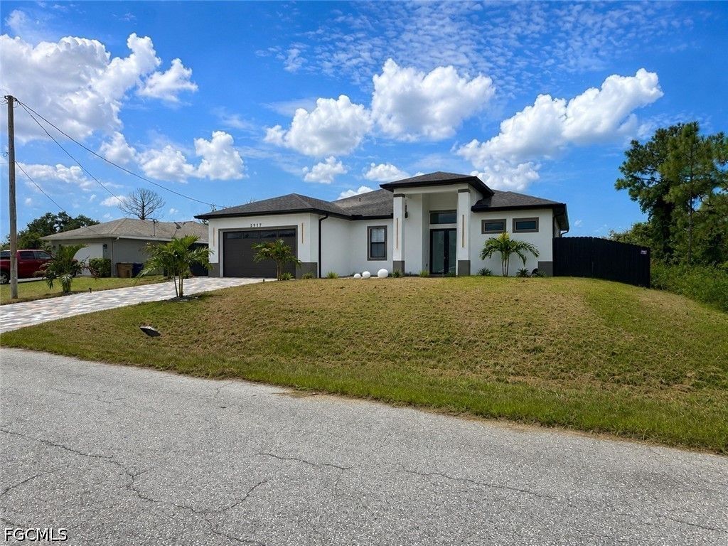 3917 33rd St Sw, Lehigh Acres