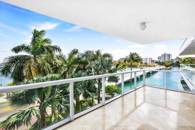 10 Venetian Way 403, Miami Beach