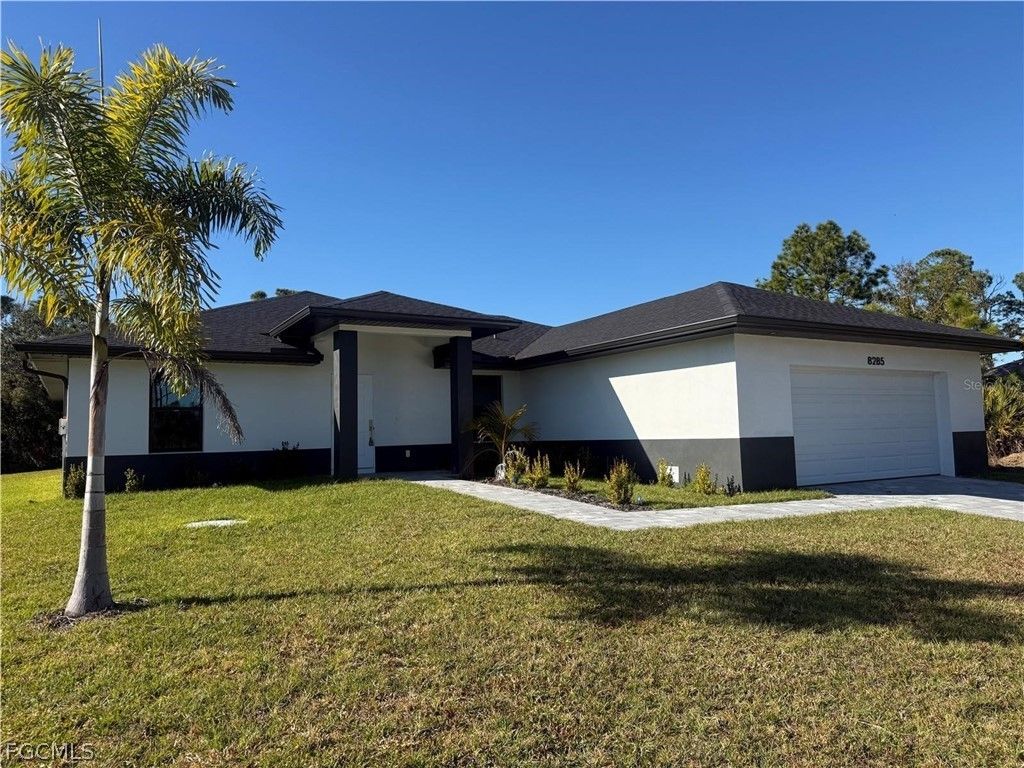 8285 Agate St, PORT CHARLOTTE