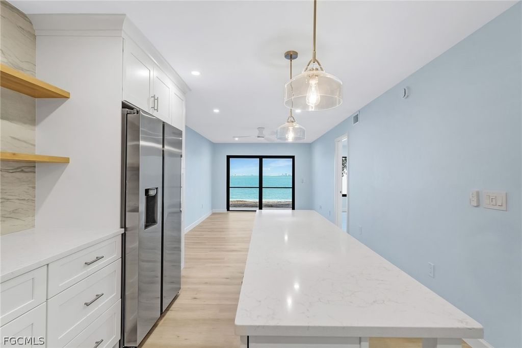 760 Sextant Dr 1051, Sanibel
