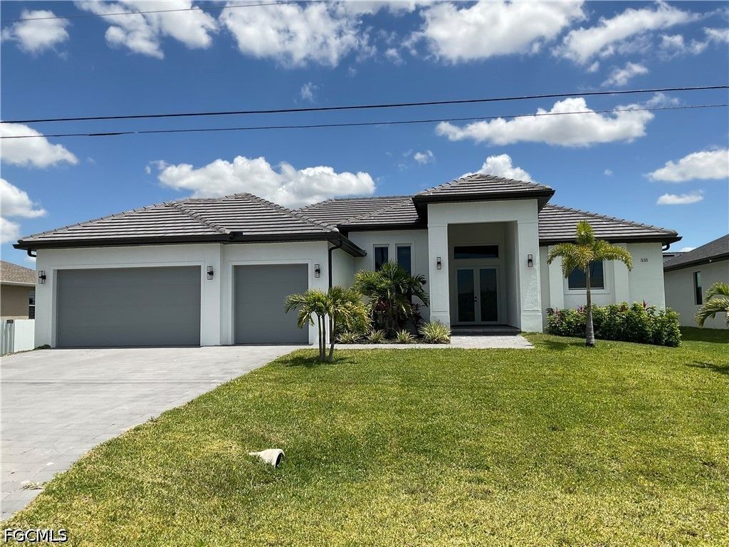 335 Sw 31st Pl, CAPE CORAL