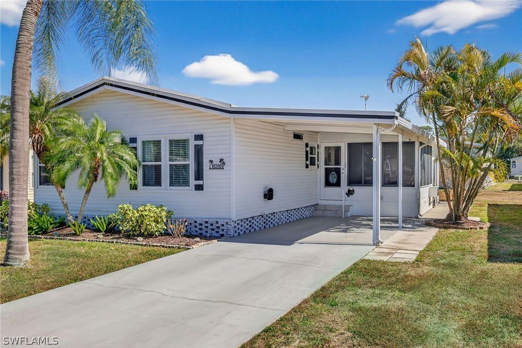 10390 Wales Loop, Bonita Springs