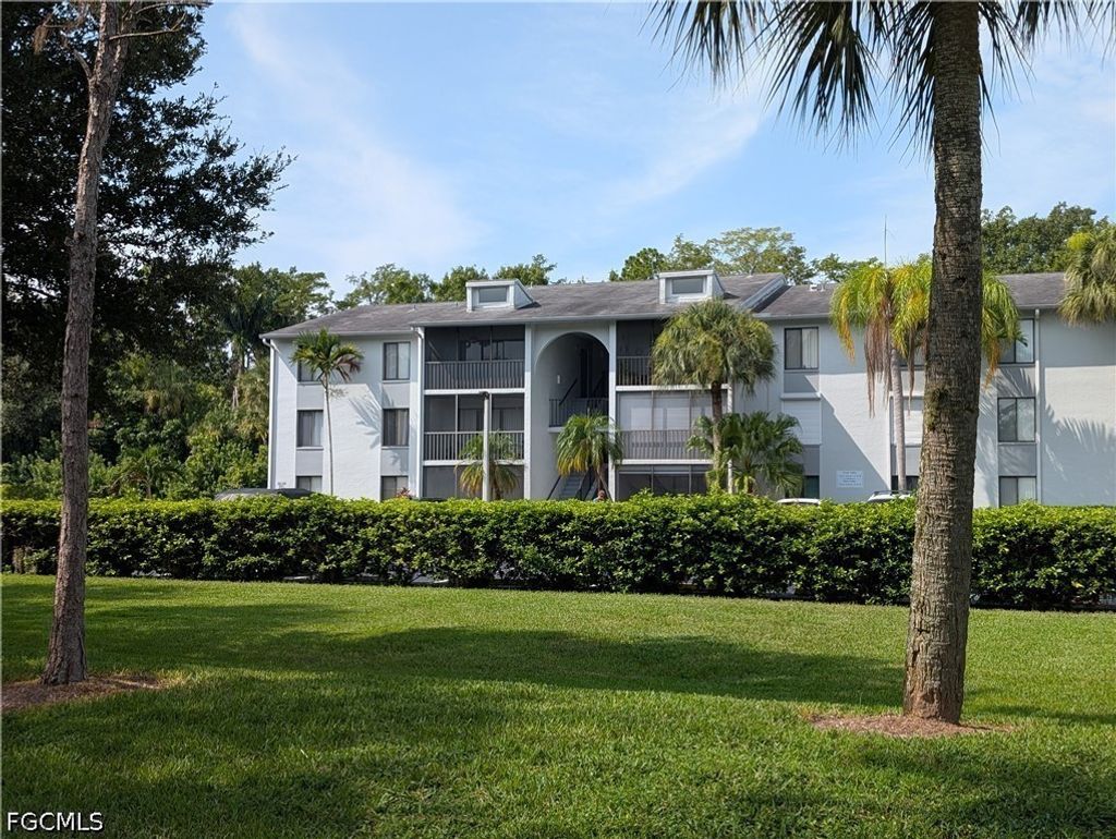9650 Green Cypress Ln 22, FORT MYERS
