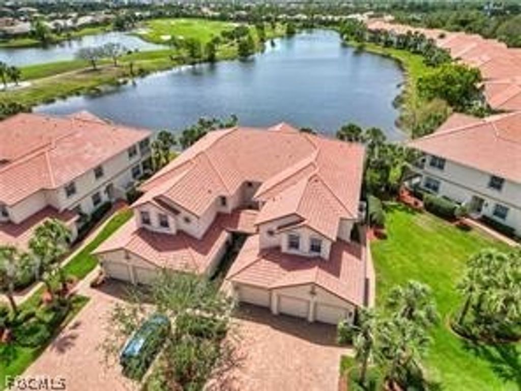 16580 Crownsbury Way 102, Fort Myers