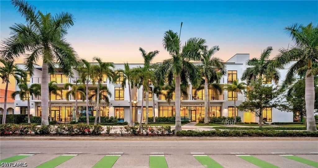 850 Central Ave 209, Naples