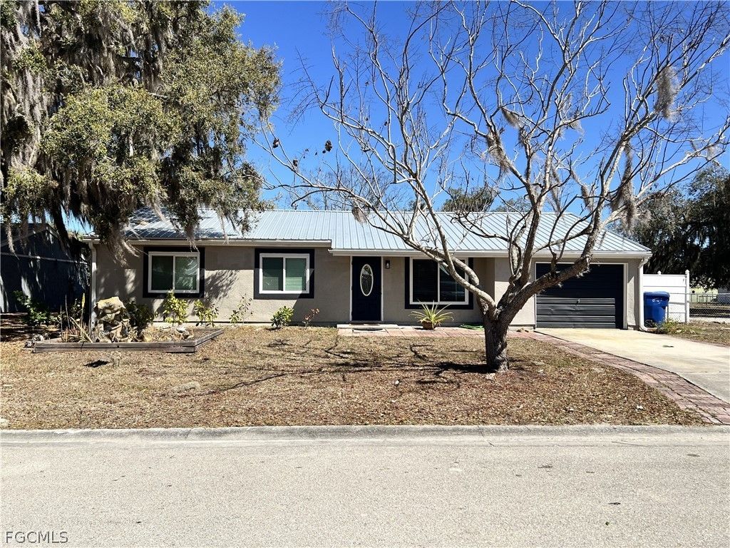 4040 S Edgewater Cir, LABELLE
