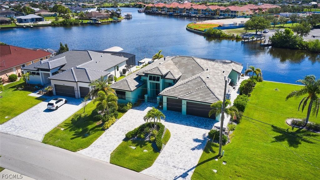 3309 Sw 2nd Ln, Cape Coral