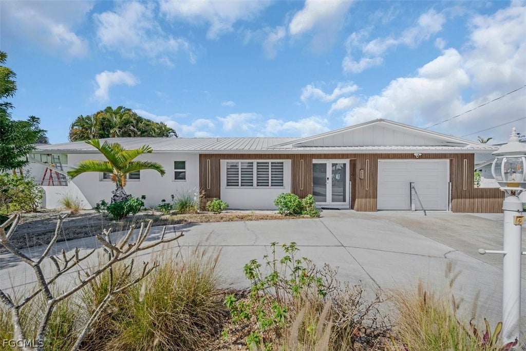 4625 Forest Glen Dr, North Fort Myers