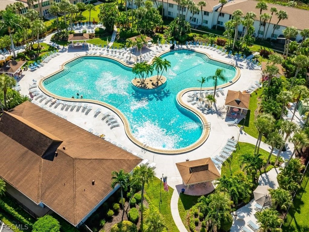 4200 Looking Glass Ln 4204, Naples